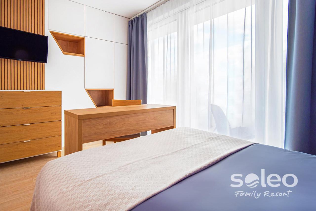 Soleo Family Resort - Domki 3 Min Od Morza - 3 Baseny, 4 Jacuzzi, Sauna, Animacje, Malpi Gaj, 3 Sale Zabaw, 4 Place Zabaw, 2 Restauracje Rewal Dış mekan fotoğraf